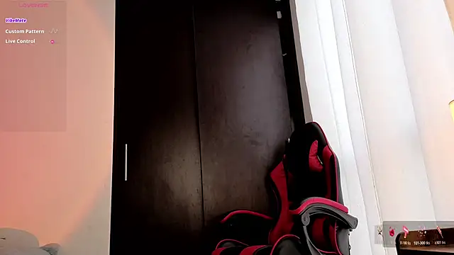 Snapshot of heylovelygirl chatting on 9, 2, 2026 heylovelygirl online show from 9, 2, 2026