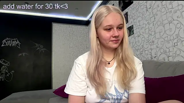 Snapshot of Dory_liss chatting on 9, 10, 2025 Dory liss online show from 9, 10, 2025