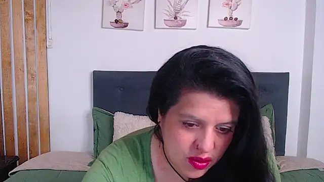 Snapshot of Andrea_secret_ chatting on 1, 2, 2026 Andrea secret online show from 1, 2, 2026