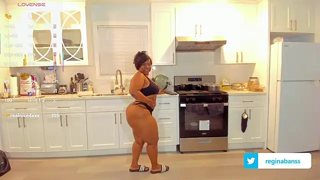 Snapshot of ReginaBans chatting on 18, 12, 2025 ReginaBans online show from 18, 12, 2025