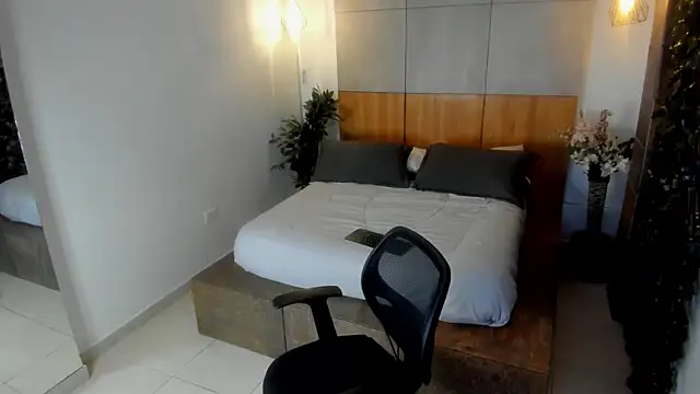 Snapshot of JacobDraven chatting on 23, 11, 2025 JacobDraven online show from 23, 11, 2025