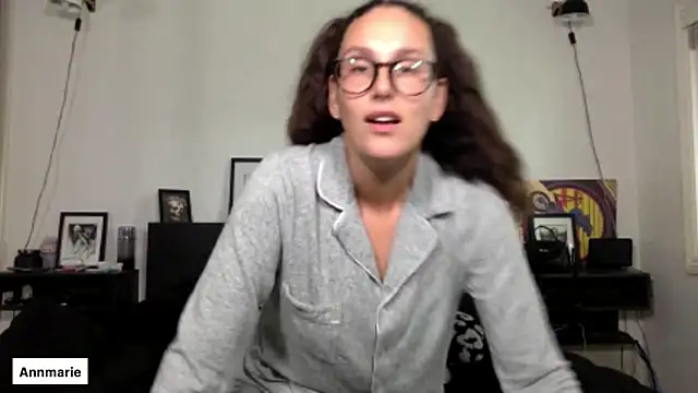 Snapshot of annmarieferrara chatting on 26, 9, 2025 annmarieferrara online show from 26, 9, 2025