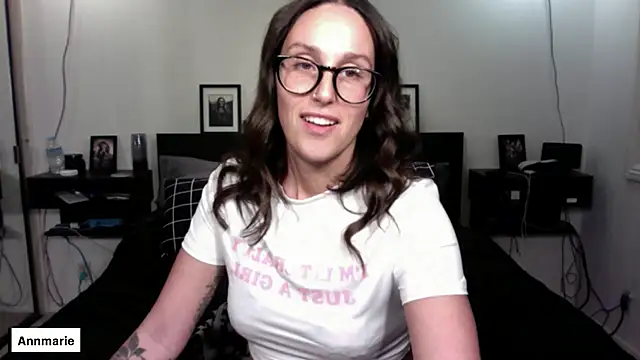 Snapshot of annmarieferrara chatting on 5, 12, 2025 annmarieferrara online show from 5, 12, 2025