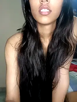 Snapshot of reetika6375 chatting on 22, 9, 2025 reetika6375 online show from 22, 9, 2025