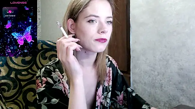 Kate  Loves online show from 18, 11, 2025