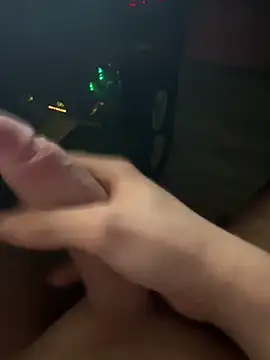 Snapshot of jstntz chatting on 7, 3, 2026 jstntz online show from 7, 3, 2026