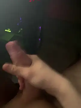 Snapshot of jstntz chatting on 12, 4, 2026 jstntz online show from 12, 4, 2026