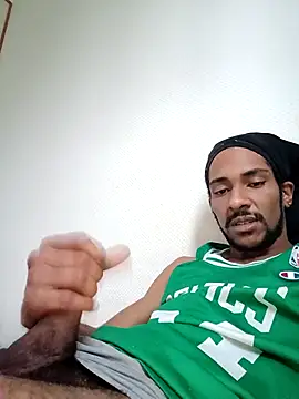 Snapshot of Mikaaa97 chatting on 23, 12, 2025 Mikaaa97 online show from 23, 12, 2025