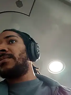 Snapshot of Mikaaa97 chatting on 23, 2, 2026 Mikaaa97 online show from 23, 2, 2026