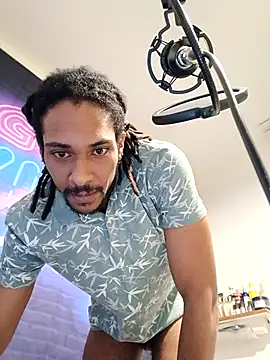 Snapshot of Mikaaa97 chatting on 5, 3, 2026 Mikaaa97 online show from 5, 3, 2026