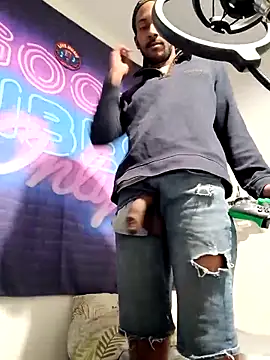 Snapshot of Mikaaa97 chatting on 21, 3, 2026 Mikaaa97 online show from 21, 3, 2026