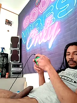 Snapshot of Mikaaa97 chatting on 10, 4, 2026 Mikaaa97 online show from 10, 4, 2026