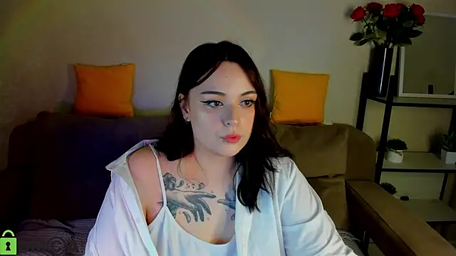 Snapshot of Mia_R0ss chatting on 24, 9, 2025 Mia R0ss online show from 24, 9, 2025