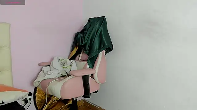 Yuni kim online show from 24, 11, 2025