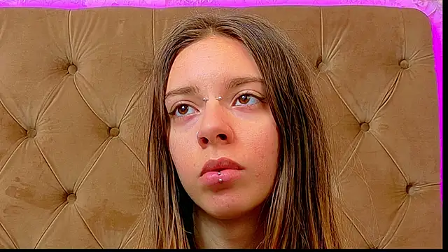 Snapshot of CoraVex chatting on 24, 5, 2026 CoraVex online show from 24, 5, 2026