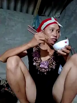 Snapshot of donna-bae chatting on 4, 11, 2025 donna-bae online show from 4, 11, 2025