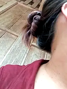 emly-xinh18 online show from 22, 9, 2025