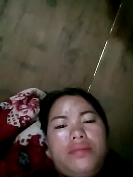 emly-xinh18 online show from 28, 9, 2025