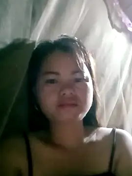 emly-xinh18 online show from 8, 10, 2025