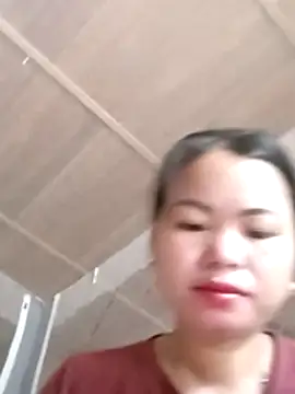 emly-xinh18 online show from 12, 11, 2025