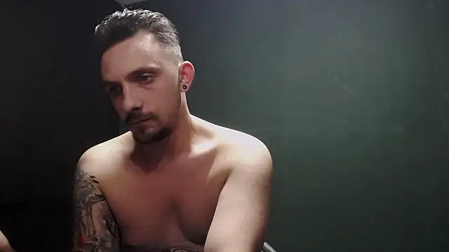 guesswhatbitch online show from 15, 10, 2025