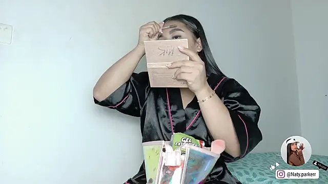 Natashaparker   online show from 10, 3, 2026