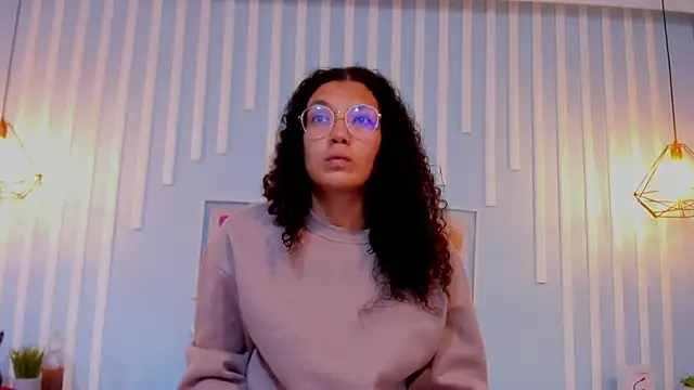 SweetStarr  online show from 10, 10, 2025