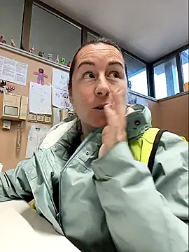 bichota85 online show from 1, 12, 2025