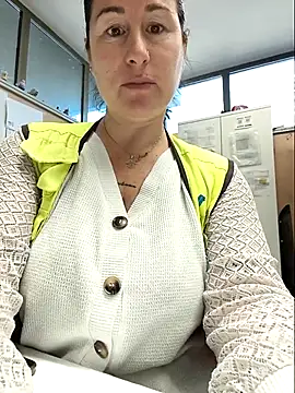 bichota85 online show from 16, 4, 2026