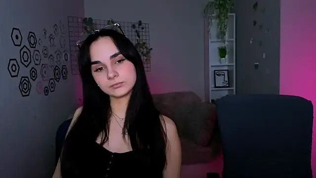 ariana ross7 online show from 21, 4, 2026