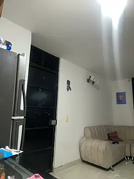 Snapshot of LittleStaicy chatting on 18, 9, 2025 LittleStaicy online show from 18, 9, 2025