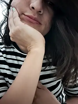 Snapshot of valery506 chatting on 25, 10, 2025 valery506 online show from 25, 10, 2025