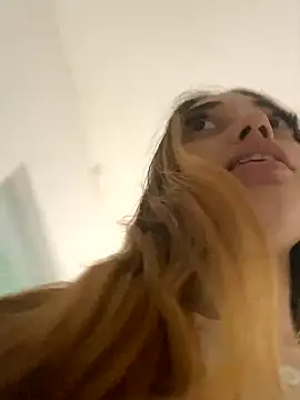 loirinhaaa online show from 3, 10, 2025