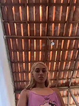 loirinhaaa online show from 17, 4, 2026