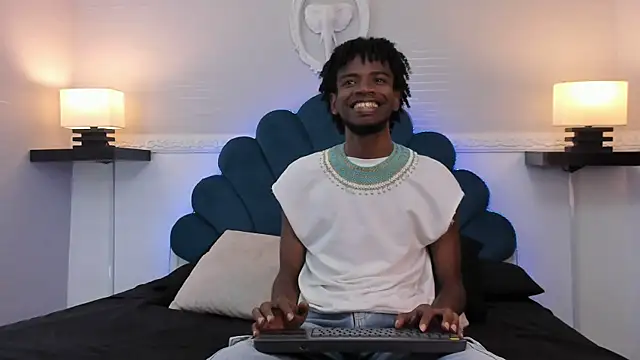 AllexJacob online show from 1, 10, 2025