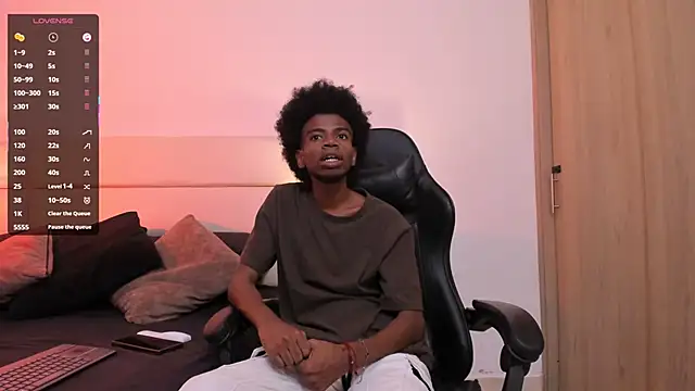 AllexJacob online show from 3, 11, 2025