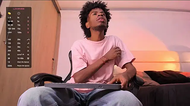 AllexJacob online show from 14, 12, 2025