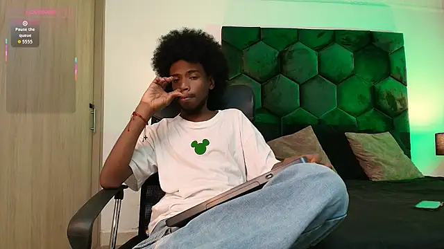 AllexJacob online show from 4, 4, 2026