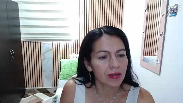 Snapshot of camilavargas_ chatting on 28, 4, 2026 camilavargas online show from 28, 4, 2026