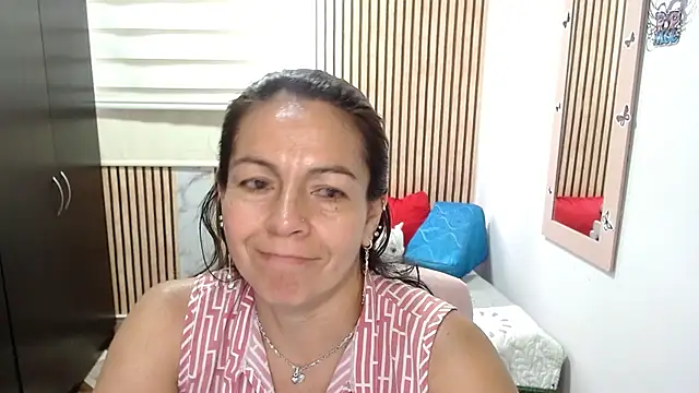Snapshot of camilavargas_ chatting on 27, 5, 2026 camilavargas online show from 27, 5, 2026
