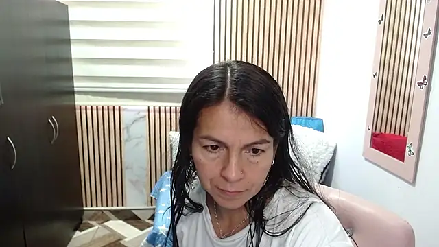 Snapshot of camilavargas_ chatting on 16, 6, 2026 camilavargas online show from 16, 6, 2026