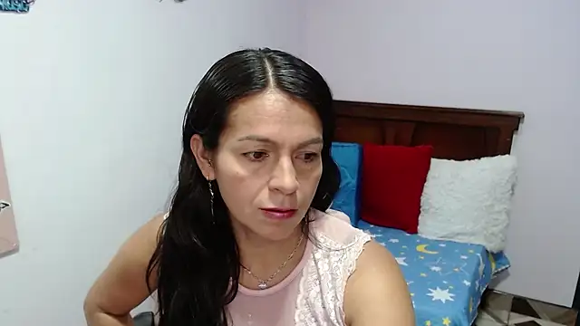 Snapshot of camilavargas_ chatting on 22, 6, 2026 camilavargas online show from 22, 6, 2026