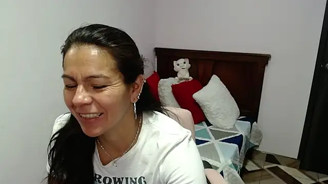 Snapshot of camilavargas_ chatting on 14, 7, 2026 camilavargas online show from 14, 7, 2026