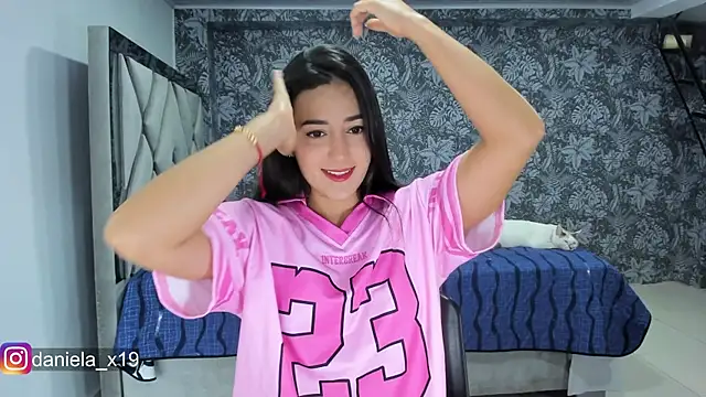 Daniela x19 online show from 23, 4, 2026