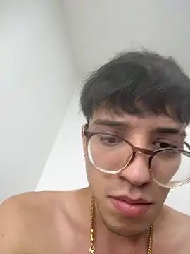 Snapshot of arthurdavies chatting on 27, 10, 2025 arthurdavies online show from 27, 10, 2025