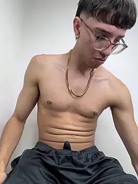 Snapshot of arthurdavies chatting on 13, 11, 2025 arthurdavies online show from 13, 11, 2025