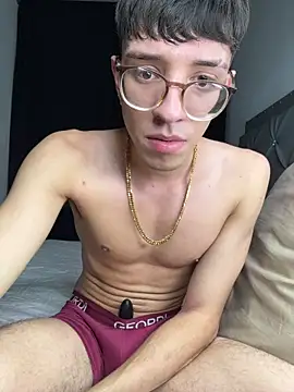 Snapshot of arthurdavies chatting on 19, 11, 2025 arthurdavies online show from 19, 11, 2025