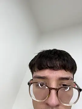 Snapshot of arthurdavies chatting on 28, 11, 2025 arthurdavies online show from 28, 11, 2025