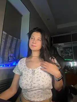 Snapshot of cutie_modest_ chatting on 19, 10, 2025 cutie modest online show from 19, 10, 2025