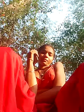 Snapshot of R_Roshni chatting on 5, 12, 2025 R Roshni online show from 5, 12, 2025